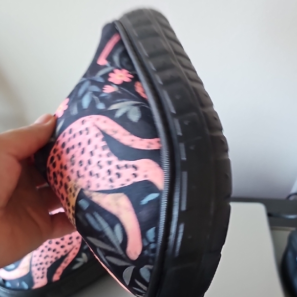 Leopard Print Slippers - Picture 5 of 8